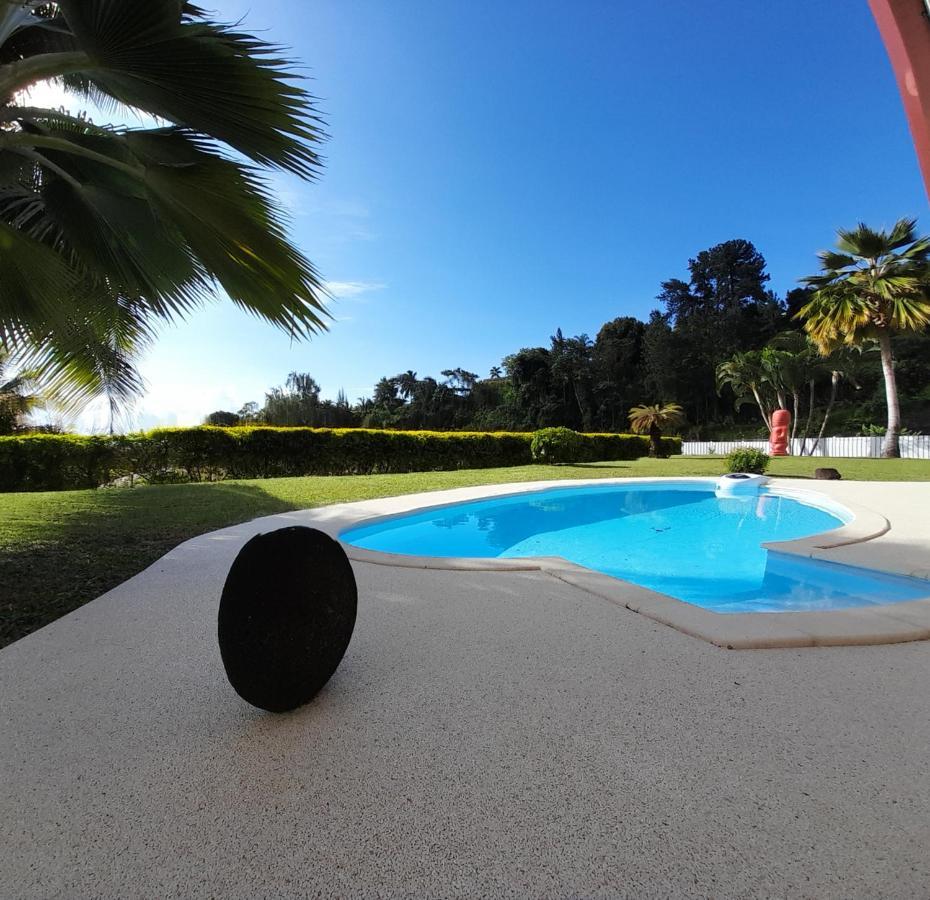 Le Tiki Rouge Villa Punaauia  Buitenkant foto